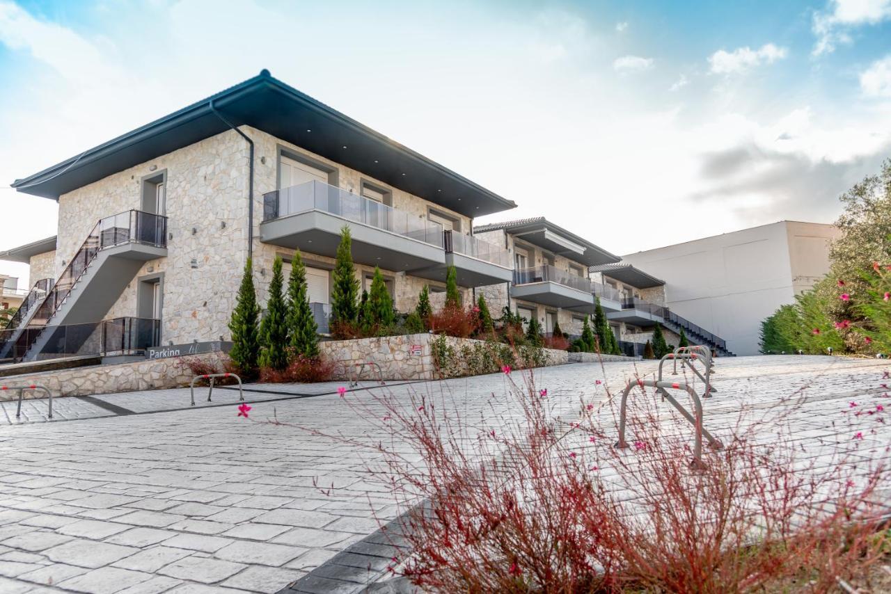 Nika Apartment Ханиоти Екстериор снимка