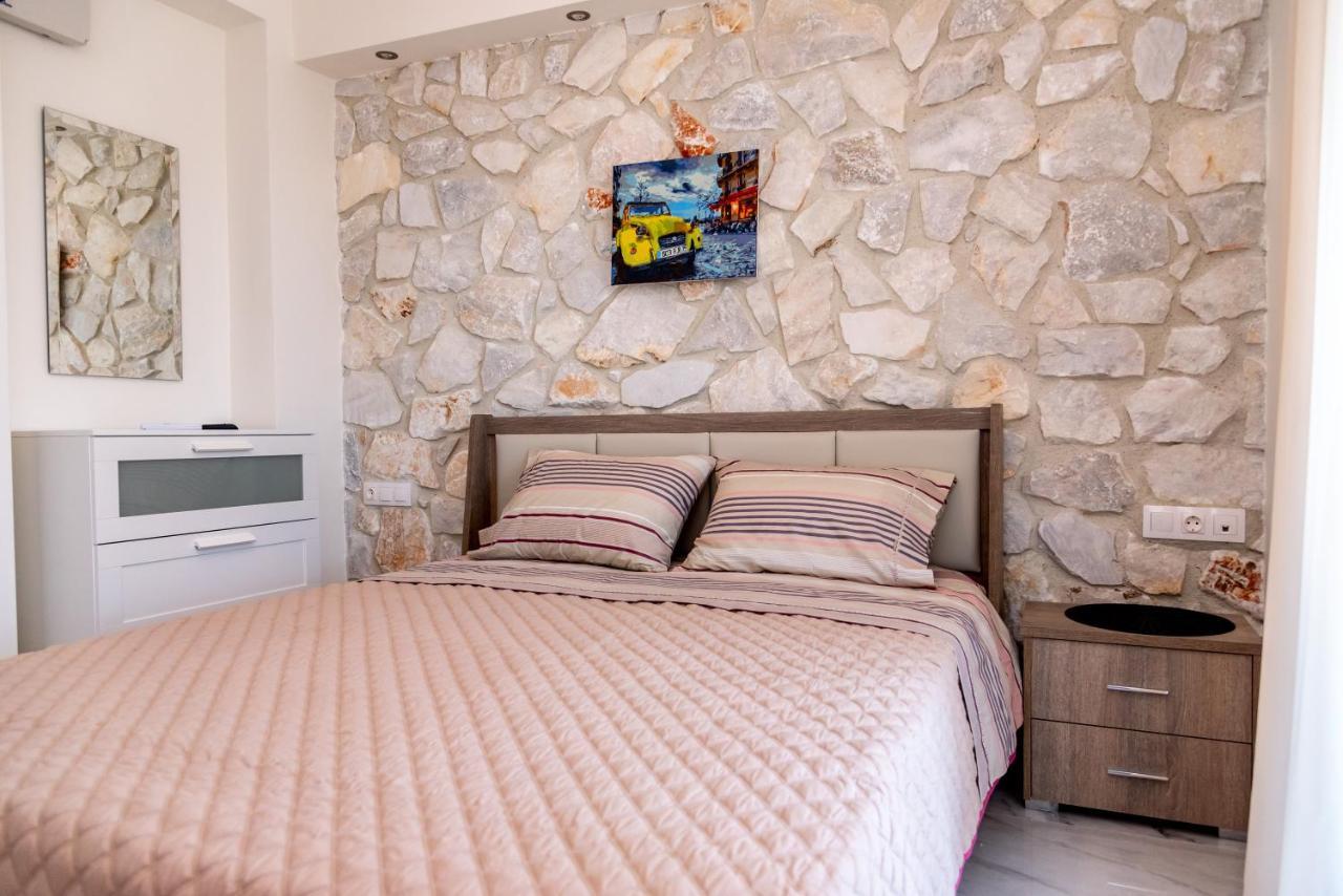 Nika Apartment Ханиоти Екстериор снимка