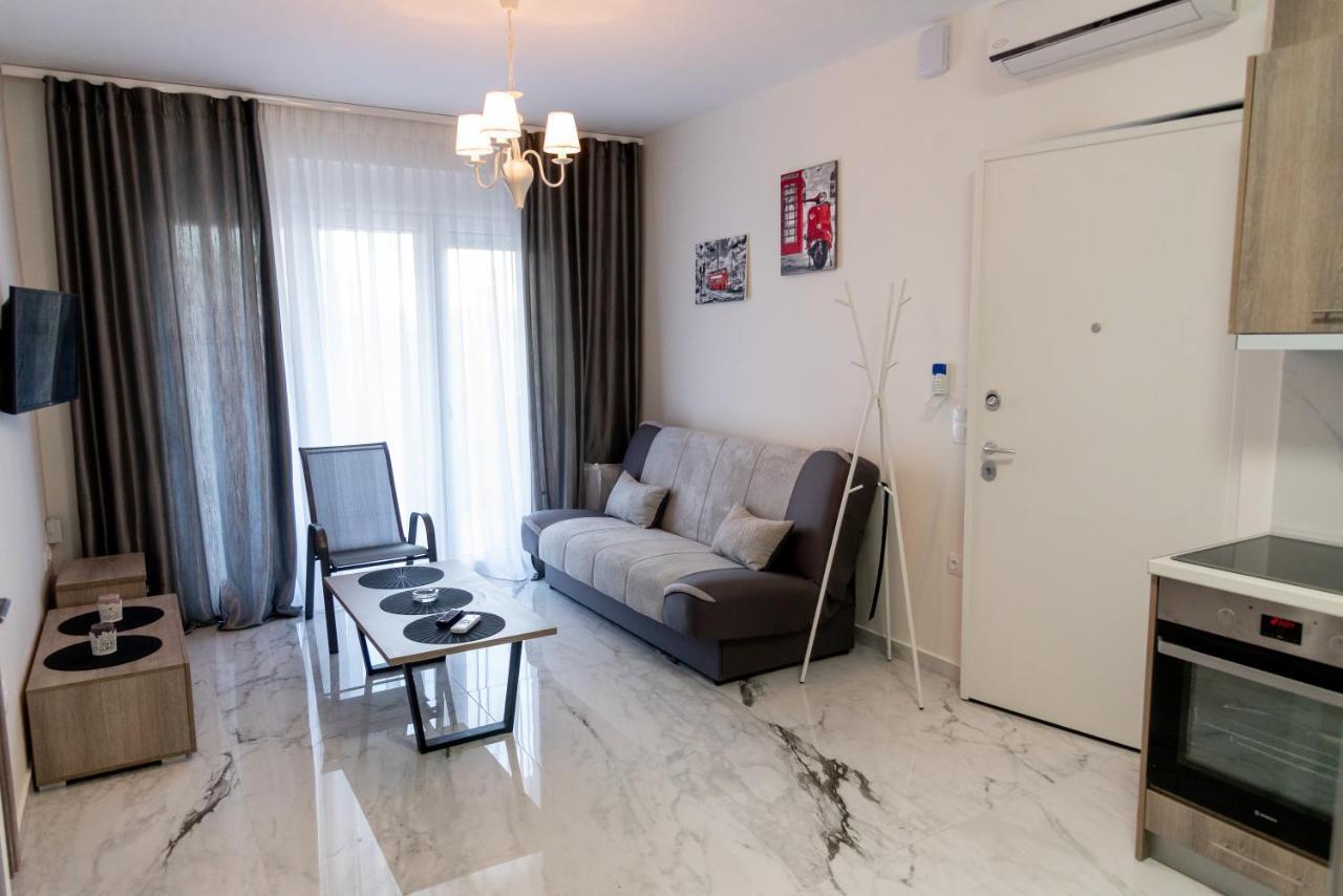 Nika Apartment Ханиоти Екстериор снимка