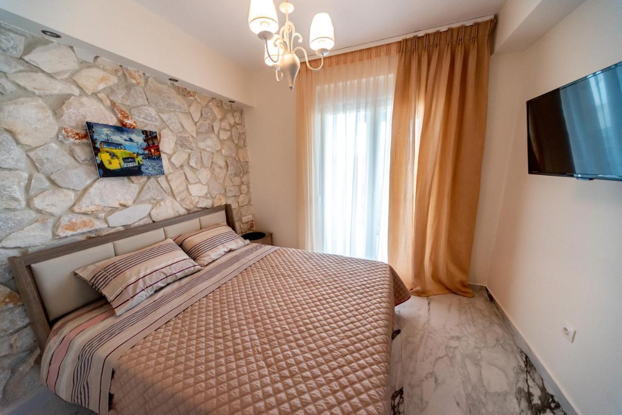 Nika Apartment Ханиоти Екстериор снимка